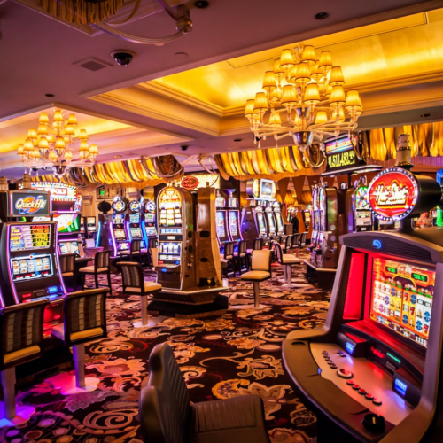 Crowd Control Best Practices for Casinos: Balancing Safety and Customer Experience