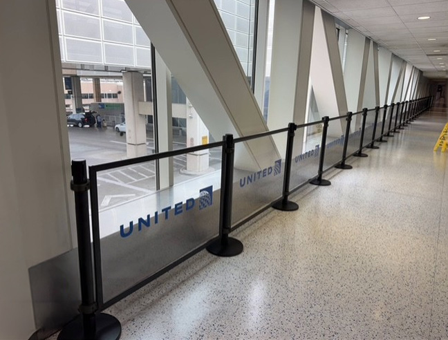 United Airlines Panels In use image 2
